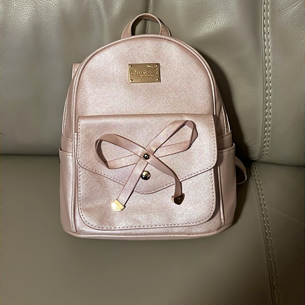 I Hayner Girl Bowknot Cute Leather Backpack Mini Backpack for Girls or Women.